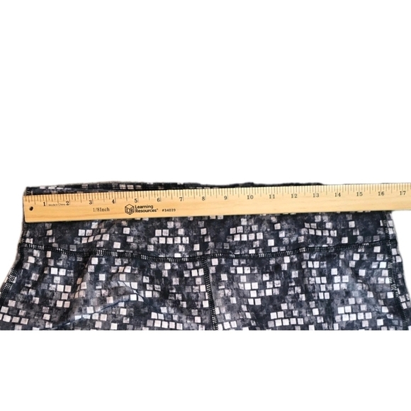 DanskinNow Activewear Leggings Capri Cropped Workout Yoga Legging Size L - Picture 5 of 5